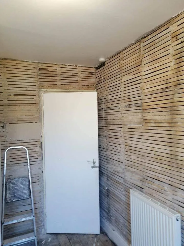 Bathroom-Before-006